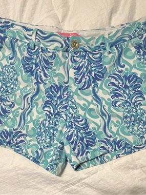 Lilly Pulitzer Callahan Shorts Blue Pineapple Print Size 8